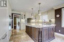 725 EXCELLER CIRCLE | Newmarket Ontario | Slide Image Sixteen