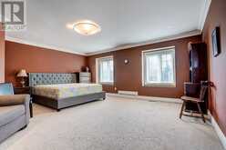 725 EXCELLER CIRCLE | Newmarket Ontario | Slide Image Twenty-three