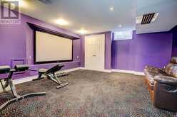 725 EXCELLER CIRCLE | Newmarket Ontario | Slide Image Thirty-eight