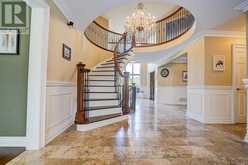 725 EXCELLER CIRCLE | Newmarket Ontario | Slide Image Five