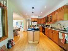 412 FREEMAN CRESCENT | Oakville Ontario | Slide Image Twelve