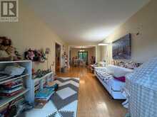 412 FREEMAN CRESCENT | Oakville Ontario | Slide Image Six