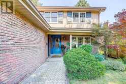 6 CARAVAN DRIVE | Toronto Ontario | Slide Image Three