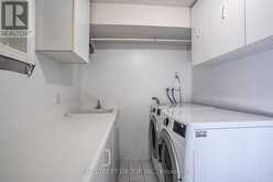 6 CARAVAN DRIVE | Toronto Ontario | Slide Image Forty-seven