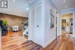 6 CARAVAN DRIVE | Toronto Ontario | Slide Image Five