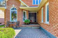 2442 WYNTEN WAY | Oakville Ontario | Slide Image Three