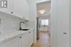 108 PINE HILL CRESCENT E | Aurora Ontario | Slide Image Thirteen