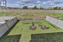 108 PINE HILL CRESCENT E | Aurora Ontario | Slide Image Twenty-four