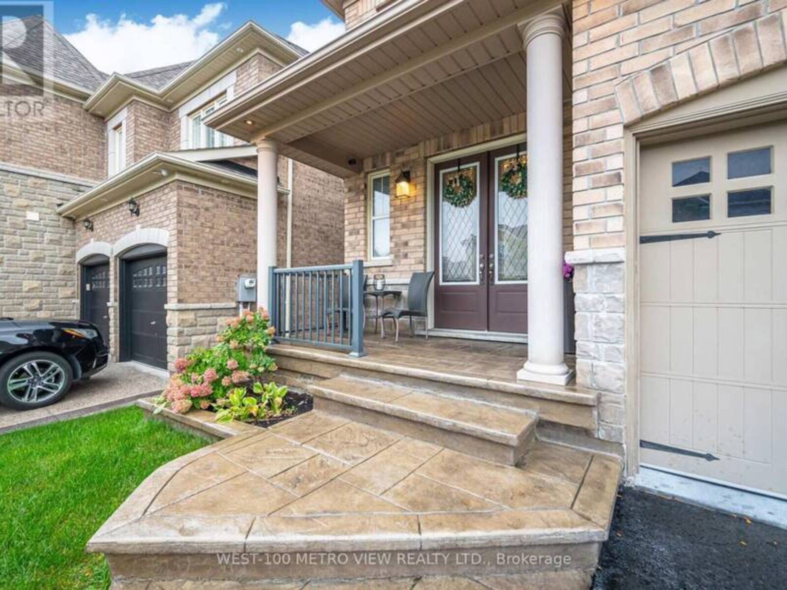 4 IVOR CRESCENT, Brampton, Ontario L7A 4L5