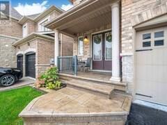 4 IVOR CRESCENT Brampton Ontario, L7A 4L5