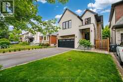 11 BARCLAY ROAD | Toronto Ontario | Slide Image Three