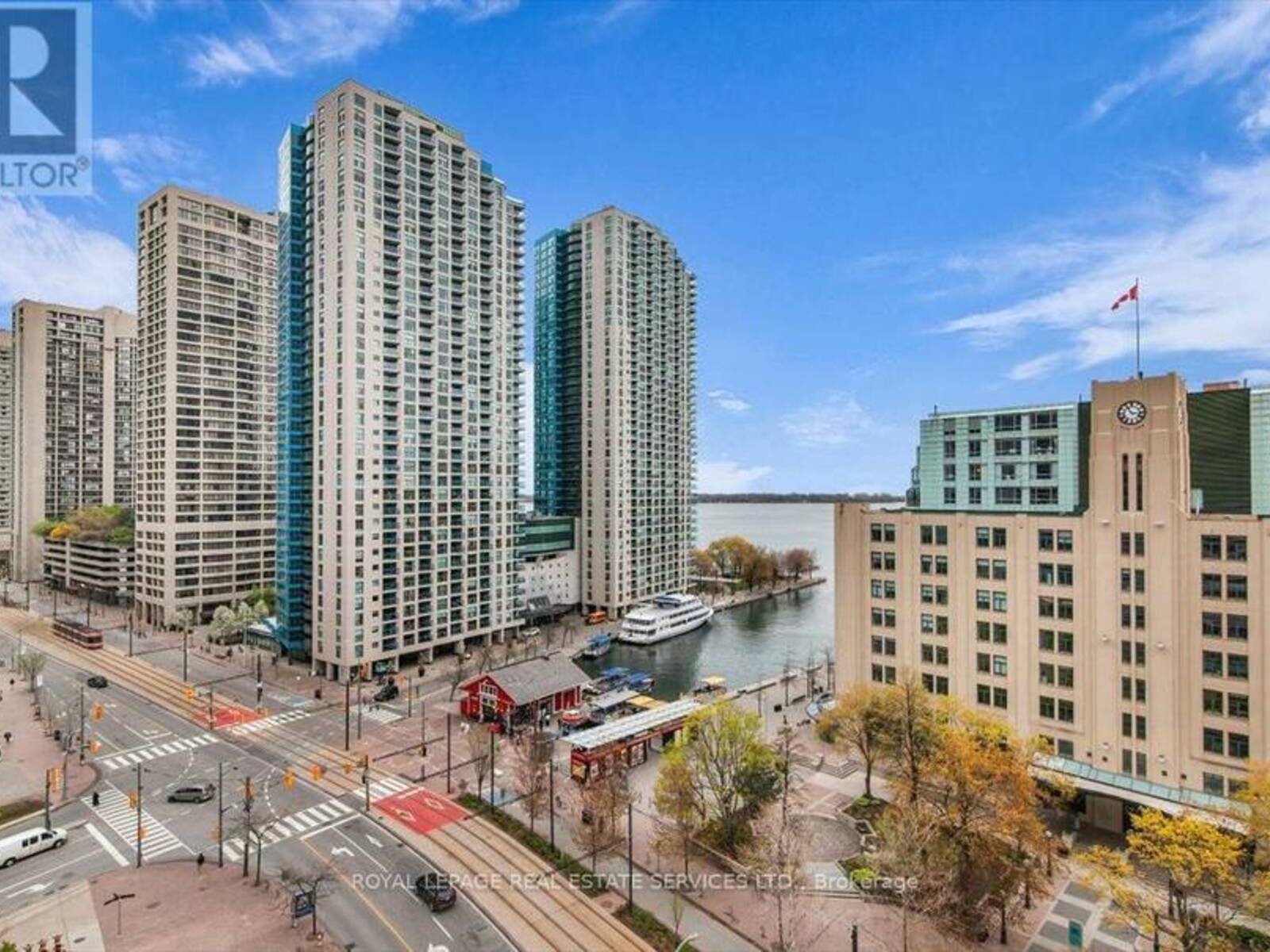 1104 - 208 QUEENS QUAY W, Toronto, Ontario M5J 2Y5