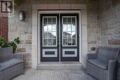 20 MANOR FOREST ROAD | East Gwillimbury Ontario | Slide Image Eleven