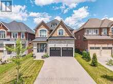 20 MANOR FOREST ROAD | East Gwillimbury Ontario | Slide Image One