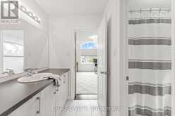 20 MANOR FOREST ROAD | East Gwillimbury Ontario | Slide Image Thirty-one