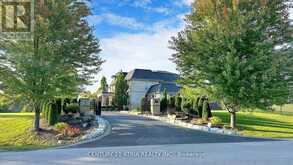 111 LAKE WOODS DRIVE | Whitchurch-Stouffville Ontario | Slide Image Five