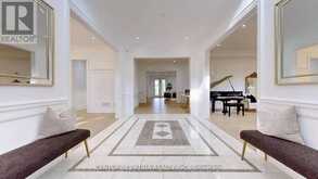 111 LAKE WOODS DRIVE | Whitchurch-Stouffville Ontario | Slide Image Eight