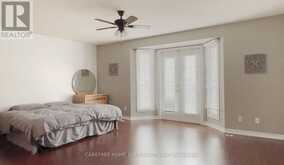 8 - 151 TOWNSGATE DRIVE | Vaughan Ontario | Slide Image Ten