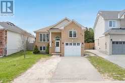 92 WESLEY AVENUE | Wasaga Beach Ontario | Slide Image One