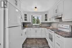39 RIVERSIDE DRIVE | Lindsay Ontario | Slide Image Thirteen