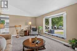 39 RIVERSIDE DRIVE | Lindsay Ontario | Slide Image Seven