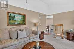 39 RIVERSIDE DRIVE | Lindsay Ontario | Slide Image Eight