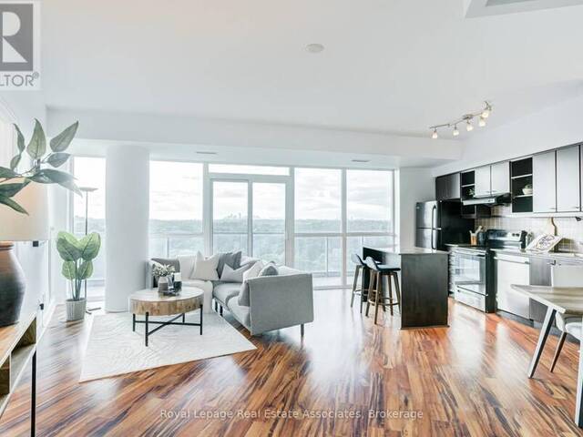 LPH21 - 35 BRIAN PECK CRESCENT Toronto Ontario, M4G 0A5 - 2 Bedrooms Condo For Sale