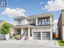 27 JOINER CIRCLE | Whitchurch-Stouffville Ontario | Slide Image Two