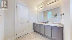 27 JOINER CIRCLE | Whitchurch-Stouffville Ontario | Slide Image Thirty-eight