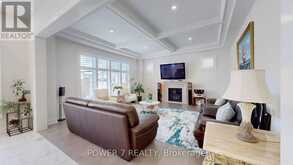 27 JOINER CIRCLE | Whitchurch-Stouffville Ontario | Slide Image Nine