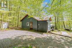 112 FARLAIN LAKE ROAD E | Tiny Ontario | Slide Image Three