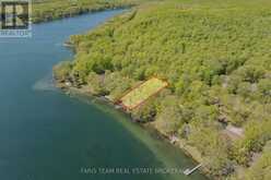 112 FARLAIN LAKE ROAD E | Tiny Ontario | Slide Image Forty