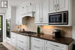 19 THE KINGSWAY | Toronto Ontario | Slide Image Thirteen