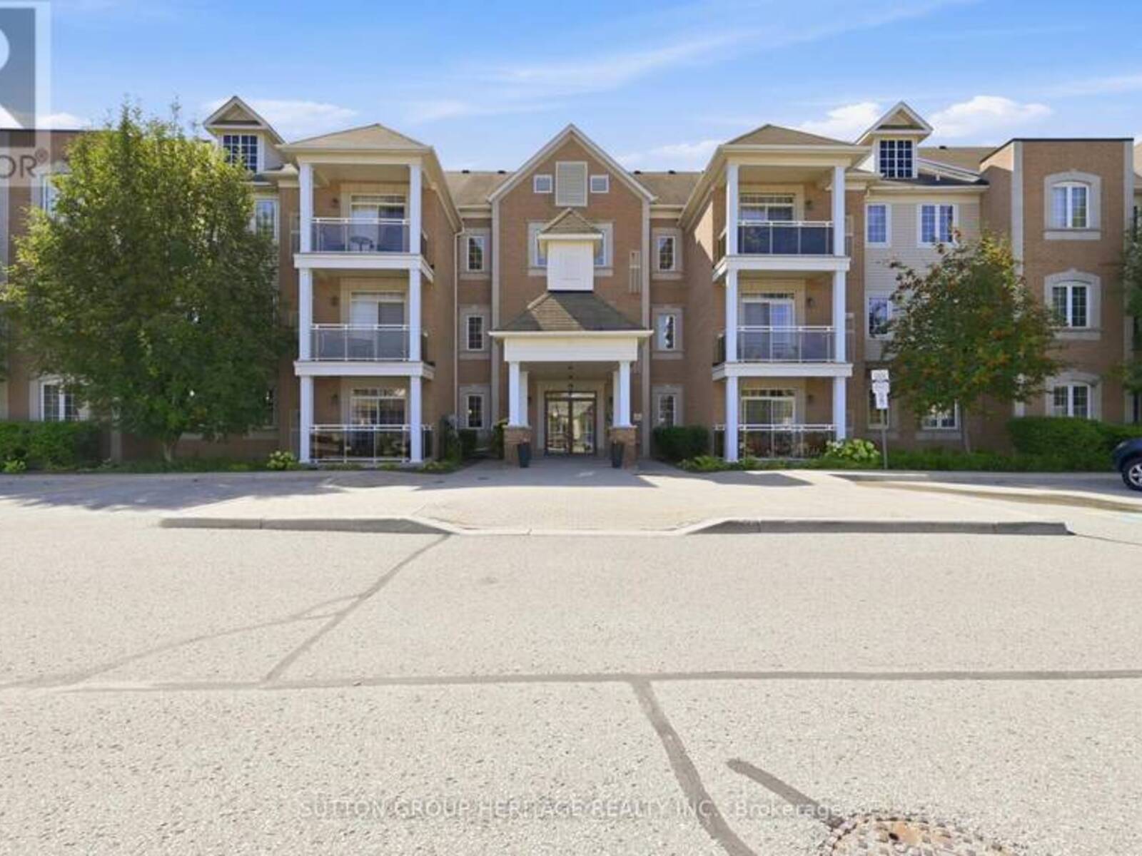 320 - 54 HARVEY JOHNSTON WAY, Whitby, Ontario L1M 0J7