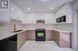 17 KENBOROUGH COURT | Markham Ontario | Slide Image Fourteen