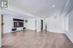 17 KENBOROUGH COURT | Markham Ontario | Slide Image Four
