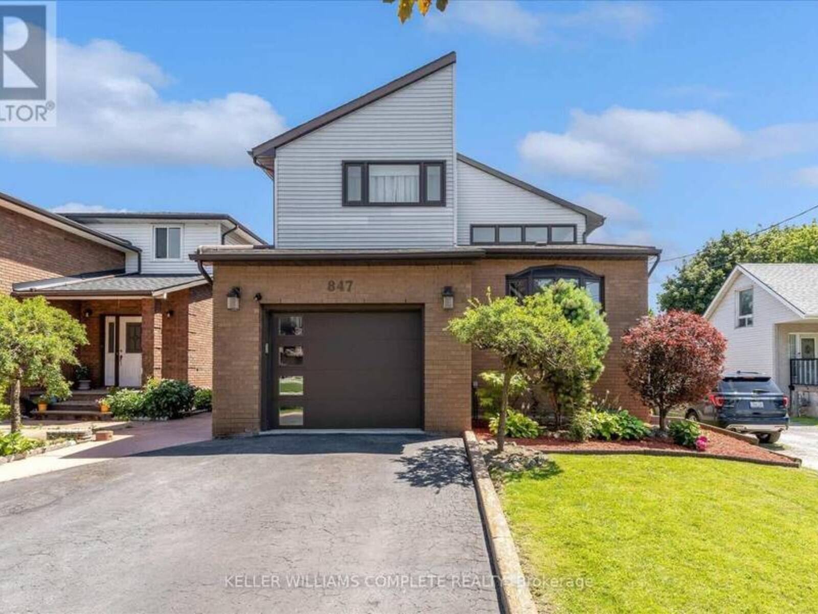 847 WEST 5TH STREET, Hamilton, Ontario L9C 5R4