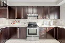 20 PINEFOREST PLACE | Markham Ontario | Slide Image Twelve