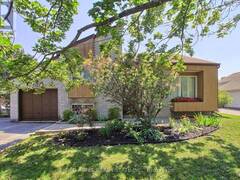 2277 SCYTHES STREET Innisfil Ontario, L9S 1G7