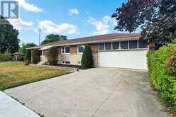 105 BETTY ANN DRIVE | Toronto Ontario | Slide Image Twenty-nine
