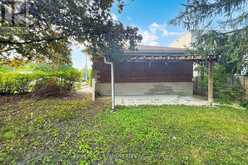 105 BETTY ANN DRIVE | Toronto Ontario | Slide Image Thirty