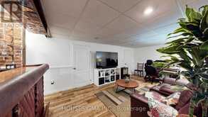 1486 BARKER AVENUE | Burlington Ontario | Slide Image Thirty-four