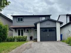 233 THOMS CRESCENT Newmarket Ontario, L3Y 1C9