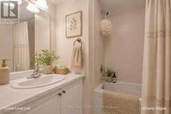 15 SISSONS WAY | Markham Ontario | Slide Image Ten