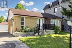 302 PALMER AVENUE | Richmond Hill Ontario | Slide Image One