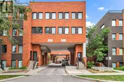 60 - 60 WINSTON PARK BOULEVARD | Toronto Ontario | Slide Image Twenty-one