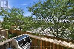 678 ROWLEY COMMON | Burlington Ontario | Slide Image Thirteen