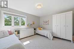 678 ROWLEY COMMON | Burlington Ontario | Slide Image Nineteen