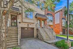 678 ROWLEY COMMON | Burlington Ontario | Slide Image Thirty-one