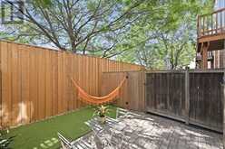 678 ROWLEY COMMON | Burlington Ontario | Slide Image Twenty-nine